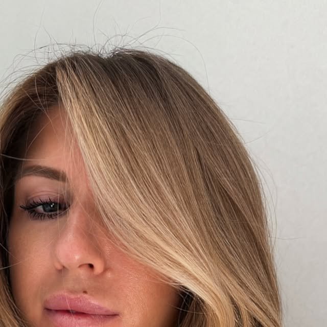 Soft beige tones with a seamless blend